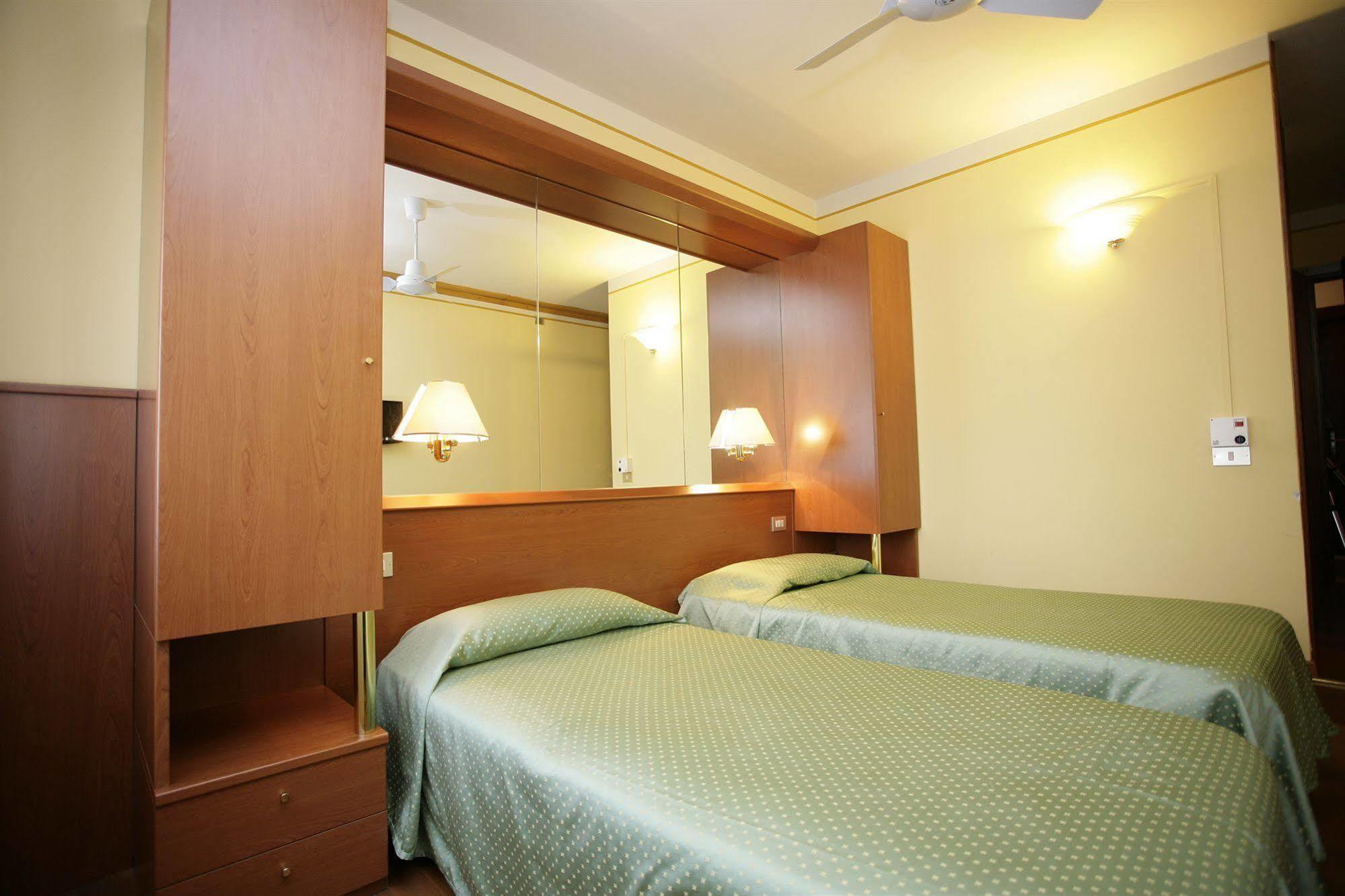 Hotel Ezzelino 산 제노네 외부 사진