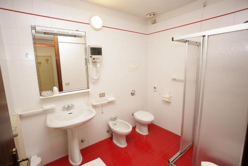 Hotel Ezzelino 산 제노네 객실 사진